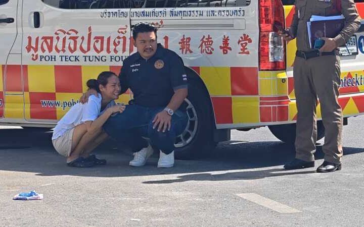 ปทุมธานี – สยองหน้าศาลากลางไรเดอร์เสียหลักมุดท้องรถขยะทับดับคาที่