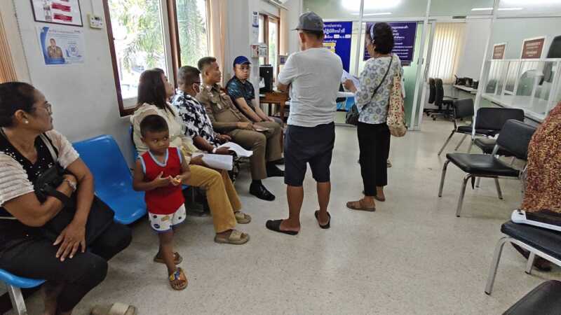 ปทุมธานี – ชาวบ้านร้องนายหน้าแสบผ่อนที่ดินหมดไม่โอนแอบจำนองถูกแบงก์ยึดเสียหาย100ล้านบาท