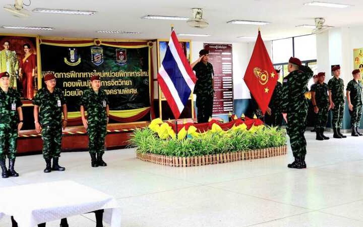 จังหวัดลพบุรี – หน่วยบัญชาการสงครามพิเศษปิดการฝึกทหารใหม่อย่างสมเกียรติ