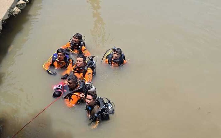 ปทุมธานี – สลดนักเรียน ม.1 ลื่นตกแม่น้ำเจ้าพระยาดับ