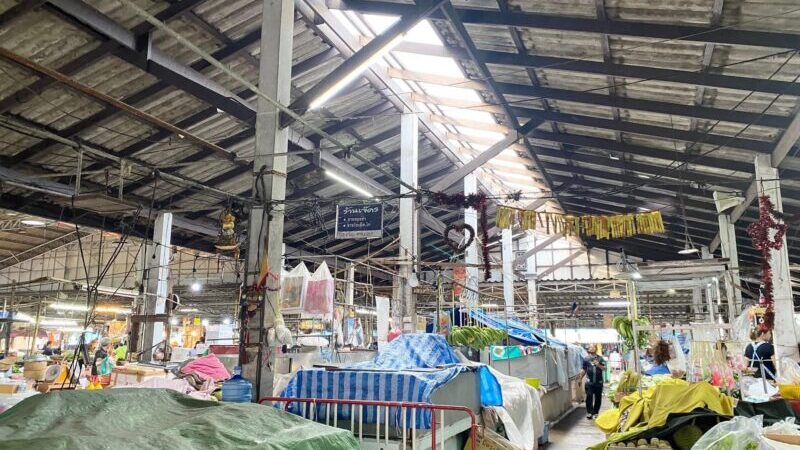 ตราด – คืบหน้าพายุฝนถล่มตลาดเทศบาลคลองใหญ่ได้รับความเสียหาย