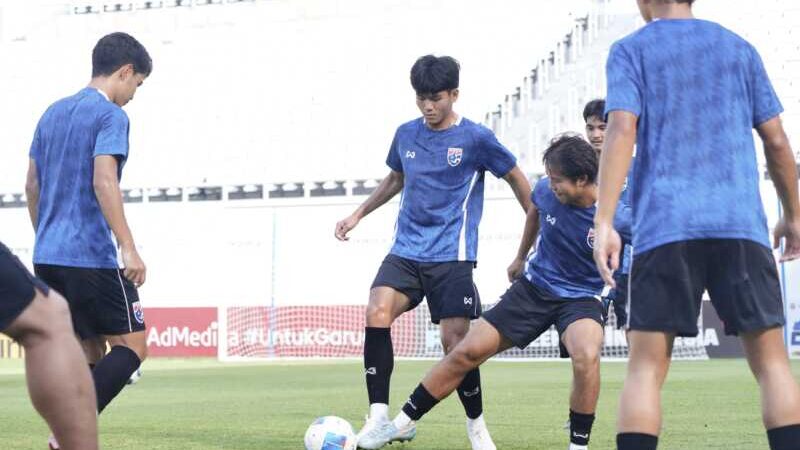 ทีมชาติไทย U19 ฟื้นฟูร่างกาย เตรียมชนออสเตรเลีย ชิงจ้าวอาเซียน 2026, “จิระพงษ์” รับทุกคนซัพพอร์ตกันคือจุดสำคัญพาทีมลุ้นแชมป์