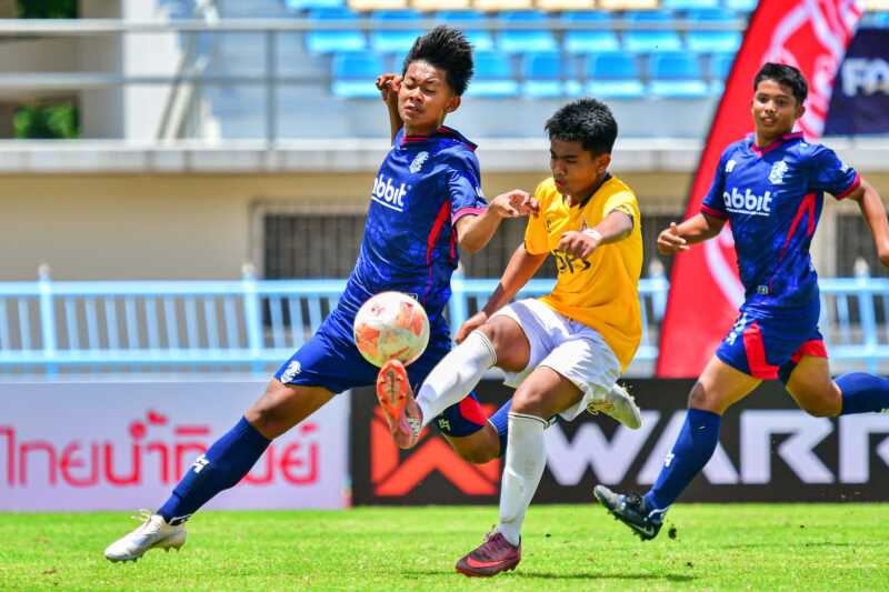 พลังกาญจน์ ยังแรง, อบจ. ชัยนาท ดุ บรรหารแจ่มใส, กีฬาสุพรรณฯไม่พลาด ลิ้ว”โค้กคัพ U17″ รอบ 8 ทีม โซนภาคกลาง และตะวันตก