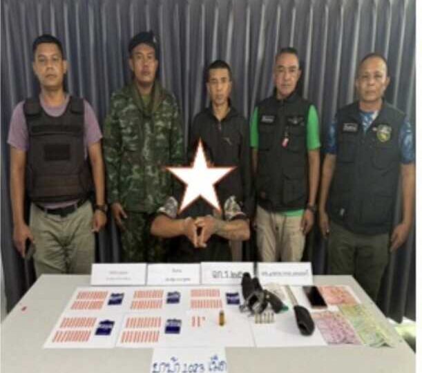 ชุมพ-รวบหนุ่มวัย 30 คาสวนปาล์ม พื้นที่สภ.สลุย ยึดยาบ้า 1,023 เม็ด พร้อมปืนไทยประดิษฐ์และกระสุน