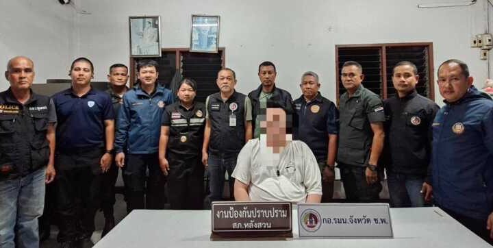 ชุมพร-บุกตรวจล้งทุเรียนหลังสวน! รวบชาวจีน 2 ราย ลอบทำงานผิดกฎหมาย พบปืนเถื่อนไร้ทะเบียน