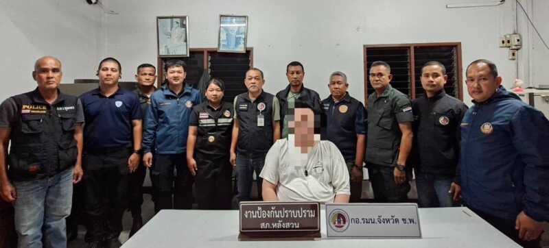 ชุมพร-บุกตรวจล้งทุเรียนหลังสวน! รวบชาวจีน 2 ราย ลอบทำงานผิดกฎหมาย พบปืนเถื่อนไร้ทะเบียน