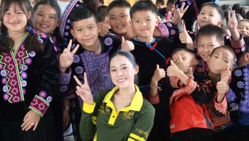 “พิธีมอบอาคารโรงอาหารให้โรงเรียนบนดอย …
