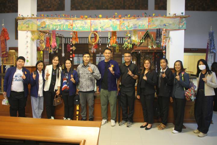 ร้อยเอ็ดยกระดับครู 100 คน เรียนรู้ประวัติศาสตร์ท้องถิ่นผ่านแหล่งเรียนรู้จริง มุ่งสร้างห้องเรียนเชื่อมโยงชุมชน