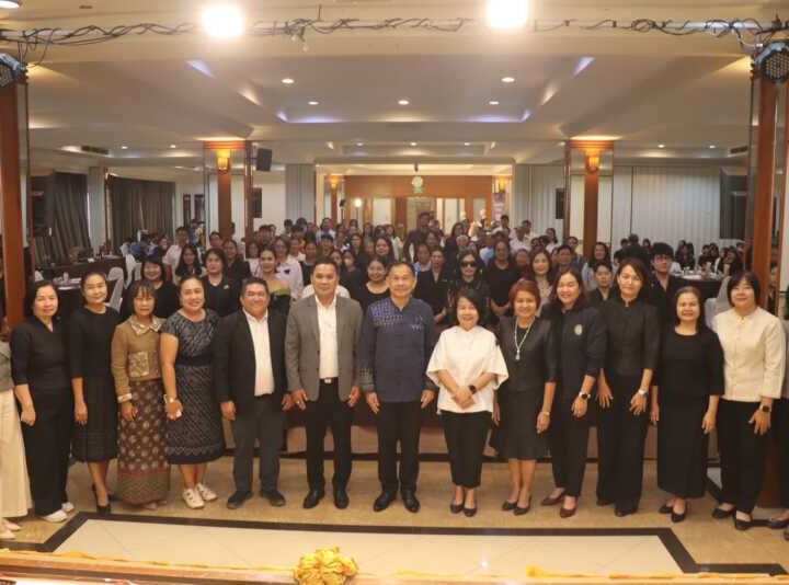 กำแพงเพชรเดินหน้ายกระดับสินค้าชุมชน เปิดโครงการคัดสรรสุดยอด OTOP ปี 2569 มุ่งสร้างมาตรฐานสู่ระดับสากล