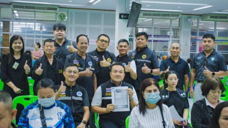 ท.เมืองจันท์ ตรวจเยี่ยม ให้กำลังใจ จนท.บริการฉีดวัคซีนป้องกันโรคไข้หวัดใหญ่ สำหรับประชาชนกลุ่มเสี่ยงและประชาชนทั่วไป