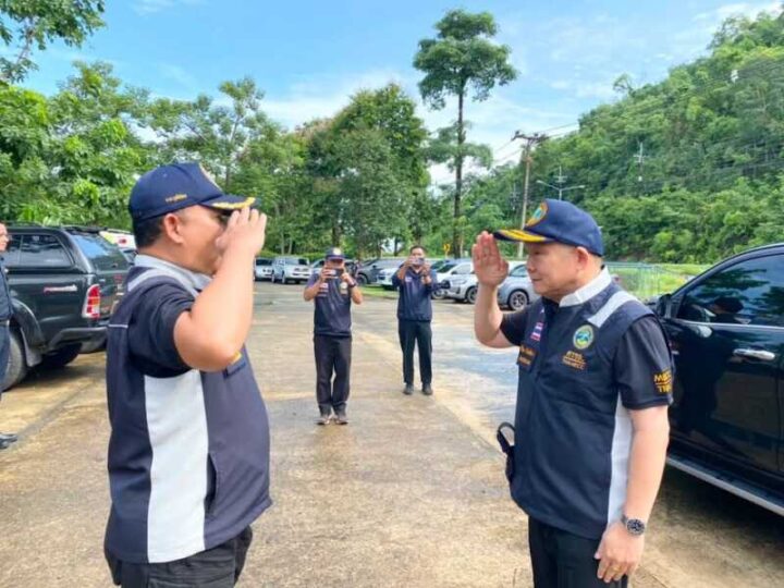 ตราด ศูนย์อำนวยการรักษาผลประโยชน์ของชาติทางทะเลจังหวัดตราด เปิดเวทีฝึกอบรมการปฐมพยาบาลเบื้องต้นสำหรับคนประจำเรือ