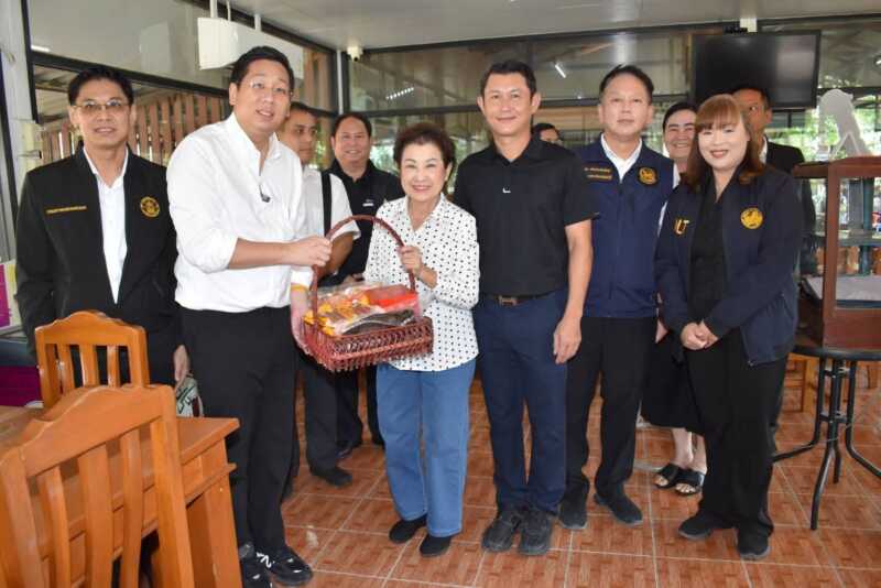 รัฐมนตรีช่วยว่าการกระทรวงคมนาคม ลงพื้นที่สิงห์บุรี ติดตามโครงการสะพานข้ามเจ้าพระยาแห่งใหม่ พร้อมเร่งมาตรการป้องกันน้ำท่วม