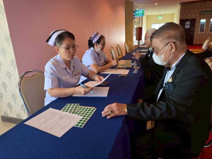 กลุ่มงานเวชศาสตร์ครอบครัวฯ จัดกิจกรรมชมรมผู้สูงอายุประจำเดือนกรกฎาคม 2569 ยกระดับคุณภาพชีวิตด้วยโครงการ “พยาบาลอาสา เพื่อหัวใจดวงที่สอง”