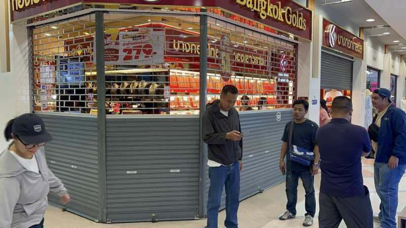 พัทยา – ผมไม่อยากฆ่าใคร ก่อนฉกสร้อยทอง 2 บาท กลางห้างพัทยา อ้างติดหนี้พนันบอล