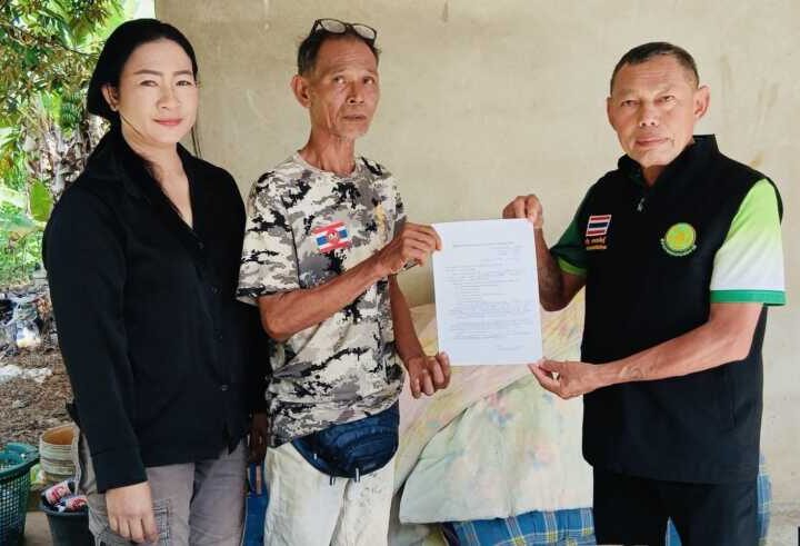 ​ชุมพร-ข่าวด่วนวิกฤตระดับชาติ & โลก ​มหันตภัยสัตว์ป่าแอฟริกาบุกชุมพร! กัดกินโคนปาล์มวอดพินาศ ​วิกฤต ‘นากหญ้า’ เอเลี่ยนสปีชีส์ทะลักทลายสวนปาล์มน้ำมัน เตือนปล่อยไว้พังพินาศทั้งภาคใต้ วอนรัฐบาลเร่งสกัดด่วน!