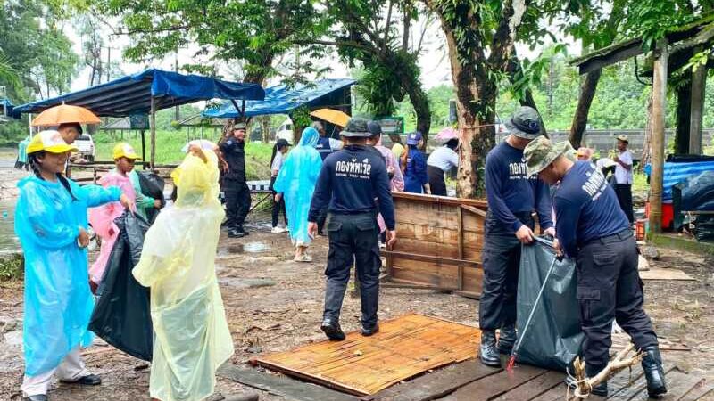 ข่าว ททท.ตราด จับมือ อบต.คลองใหญ่ นำทีมทุกภาคส่วนร่วมใจ “ใส่ใจน้ำตกตาหนึก” ปรับภูมิทัศน์รับนักท่องเที่ยวแลนด์มาร์กแห่งใหม่ อำเภอคลองใหญ่, จังหวัดตราด – เมื่อช่วงบ่ายวัน