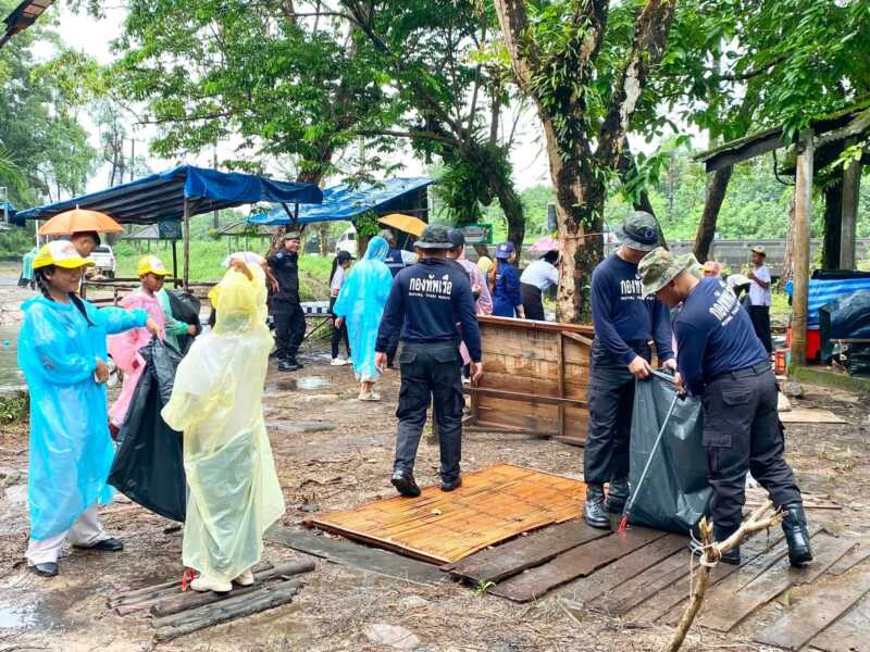 ข่าว ททท.ตราด จับมือ อบต.คลองใหญ่ นำทีมทุกภาคส่วนร่วมใจ “ใส่ใจน้ำตกตาหนึก” ปรับภูมิทัศน์รับนักท่องเที่ยวแลนด์มาร์กแห่งใหม่ อำเภอคลองใหญ่, จังหวัดตราด – เมื่อช่วงบ่ายวัน