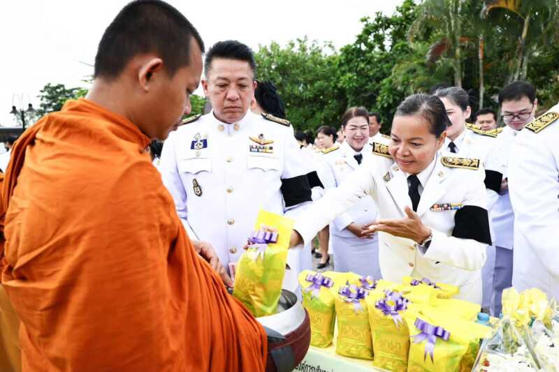 พิษณุโลกอบจ.พิษณุโลก ร่วมกิจกรรมเนื่องในโอกาสวันเฉลิมพระชนมพรรษาพระบาทสมเด็จพระเจ้าอยู่หัว