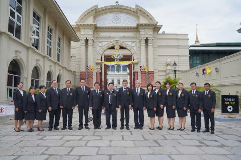มูลนิธิป่อเต็กตึ๊ง ลงนามถวายพระพรชัยมงคล พระบาทสมเด็จพระเจ้าอยู่หัว เนื่องในโอกาสวันเฉลิมพระชนมพรรษา 28 กรกฎาคม 2569 ณ ศาลาสหทัยสมาคม ในพระบรมมหาราชวัง กรุงเทพฯ