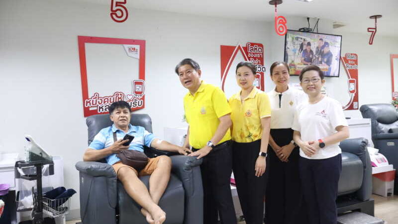 จ.จันทบุรี จัดกิจกรรม “จิตอาสาทำความดี บริจาคโลหิต เฉลิมพระเกียรติ” พระบาทสมเด็จพระเจ้าอยู่หัว เนื่องในโอกาสมหามงคลเฉลิมพระชนมพรรษา 74 พรรษา 28 กรกฎาคม 2569 ชวนประชาชนร่วมทำความดีสำรองโลหิตเพื่อช่วยเหลือผู้ป่วยตลอดเดือนกรกฎาคม