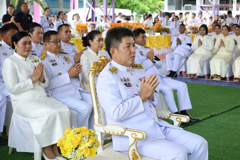 จังหวัดชุมพรจัดพิธีทำบุญตักบาตร พิธีทางศาสนามหามงคล และถวายสัตย์ปฏิญาณตน เนื่องในโอกาสวันเฉลิมพระชนมพรรษา พระบาทสมเด็จพระเจ้าอยู่หัว 28 กรกฎาคม 2569