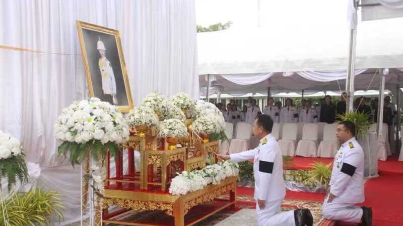 จังหวัดชลบุรีน้อมรำลึกพระกรุณาธิคุณ จัดพิธีบำเพ็ญกุศลปัญญาสมวาร 50 วัน