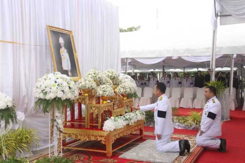 จังหวัดชลบุรีน้อมรำลึกพระกรุณาธิคุณ จัดพิธีบำเพ็ญกุศลปัญญาสมวาร 50 วัน