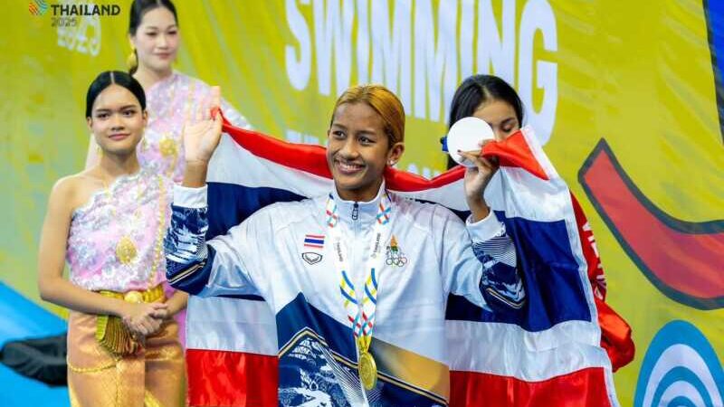 “เงือกเนย”กมนชนก นำทัพสระไทยลุย อชก.,”สกาย” ลูกชายลูกเกดติดทีมชาติ