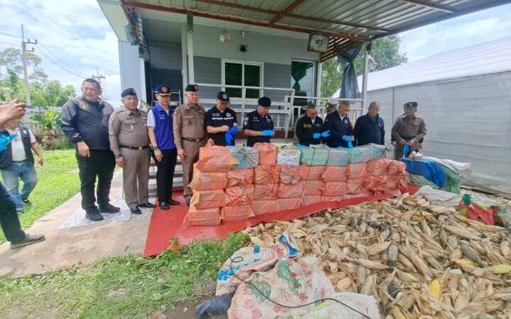 นครนายก – แถลงผลการจับกุมคดียาเสพติดรายใหญ่8 ล้านเม็ดจับกุมผู้ต้องหาได้ 5 ราย