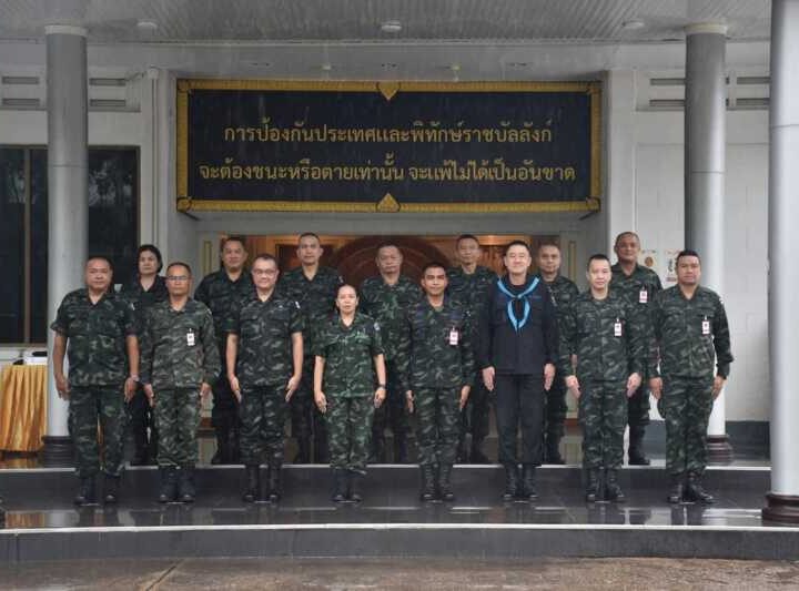 ผบ.ฉก.ทพ.21 เข้าร่วมให้การต้อนรับ หัวหน้าคณะทำงานด้านยุทธการ ทบ และคณะฯ ในโอกาสตรวจ เยี่ยม กกล.สุรศักดิ์มนตรี และหน่วยในพื้นที่