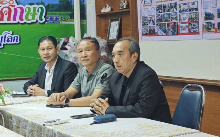 พิษณุโลก – ผอ.สพม.พิษณุโลก อุตรดิตถ์ ลงพื้นที่รร.วัดโบสถ์ศึกษา สร้างความเข้าใจ และรับฟังเหตุผล พร้อมให้กำลังใจ ผู้บริหารและครู