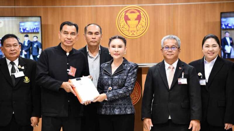 ไวยาวัจกรวัดร่มโพธิธรรม ร้อง กมธ.ศาสนาฯ ขอความเป็นธรรมปมพิพาทที่ดิน ที่ปรึกษาคณะกรรมาธิการศาสนา เตรียมลงพื้นที่ตรวจสอบข้อเท็จจริง