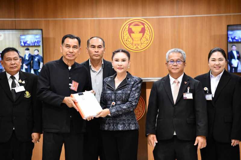 ไวยาวัจกรวัดร่มโพธิธรรม ร้อง กมธ.ศาสนาฯ ขอความเป็นธรรมปมพิพาทที่ดิน ที่ปรึกษาคณะกรรมาธิการศาสนา เตรียมลงพื้นที่ตรวจสอบข้อเท็จจริง