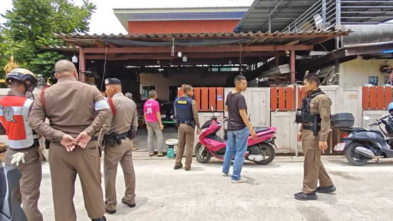 ปทุมธานี – ตร.บ้านเครียด คว้าปืนเพื่อนยิงอกตัวเองเจ็บสาหัสพร้อมทิ้งจดหมายลา