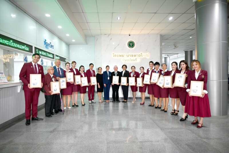 โรงพยาบาลหาดใหญ่ขอบคุณสโมสรโรตารีหาดใหญ่ ส่งต่อโอกาสแห่งการให้ สนับสนุนครุภัณฑ์ทางการแพทย์ พร้อมรณรงค์บริจาคโลหิตเพื่อช่วยเหลือผู้ป่วย