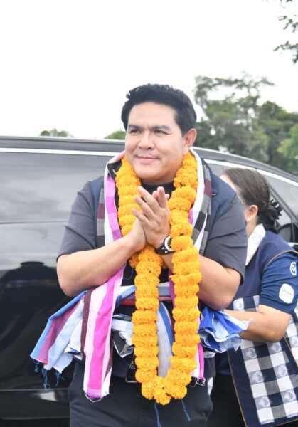 ‘สุรศักดิ์’ ผนึก ‘สุขสมรวย’ ลุยอำนาจเจริญ! จี้แก้ปัญหาสนามกีฬาค้างคา 10 ปี ขีดเส้นต้องเสร็จพร้อมใช้งานภายในปี 2570 เพื่อพี่น้องประชาชน