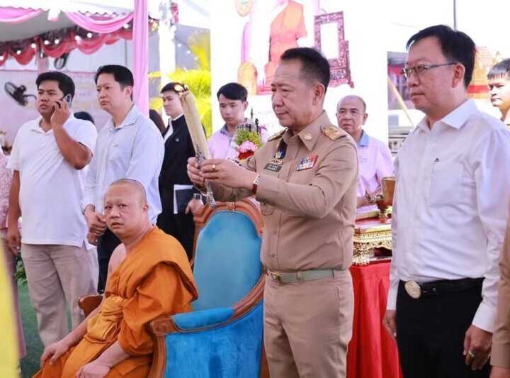 ผู้ว่าฯ ชลบุรี เป็นประธานฝ่ายฆราวาส พิธีฉลองตราตั้งพระอุปัชฌาย์สามัญ รุ่นที่ 59 ณ วัดเขาบางพระ