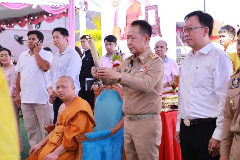 ผู้ว่าฯ ชลบุรี เป็นประธานฝ่ายฆราวาส พิธีฉลองตราตั้งพระอุปัชฌาย์สามัญ รุ่นที่ 59 ณ วัดเขาบางพระ