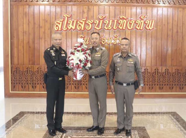 พิษณุโลก ภ.จว.พิษณุโลก วันนี้ (5 ส.ค. 69) เวลา 09.00 น. พล.ต.ท.กิติศักดิ์ ดุรงควิบูลย์ ผบช.ภ.6 มอบหมายให้ พล.ต.ต.ณัฐวุฒิ ภาคภูมิ รอง ผบช.ภ.6 พล.ต.ต.นิคม เครือนพรัตน์ ผบก.ภ.จว.พิษณุโลก ร่วมบำเพ็ญกุศล เนื่องในวันพระราชทานกำเนิด รร.จปร. ครบรอบปีที่ 139
