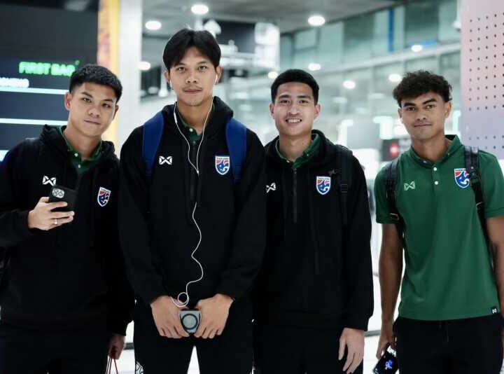 “แอนโธนี ฮัดสัน” นำทีมชาติไทย กลับถึงไทย เตรียมพร้อมลุย อาเซียน คัพ 2026 นัดเจอ เมียนมา