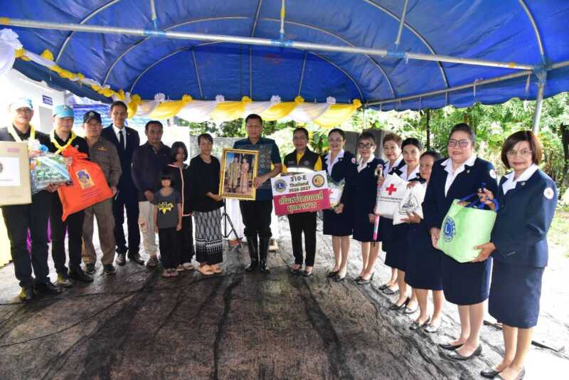ผู้ว่าฯ มุกดาหาร เป็นประธานพิธีมอบบ้านตามโครงการ บ้านกาชาดสร้างสุข บรรเทาทุกข์ บำรุงสุข ปวงประชา ให้แก่ผู้ยากไร้ ในพื้นที่อำเภอดงหลวง