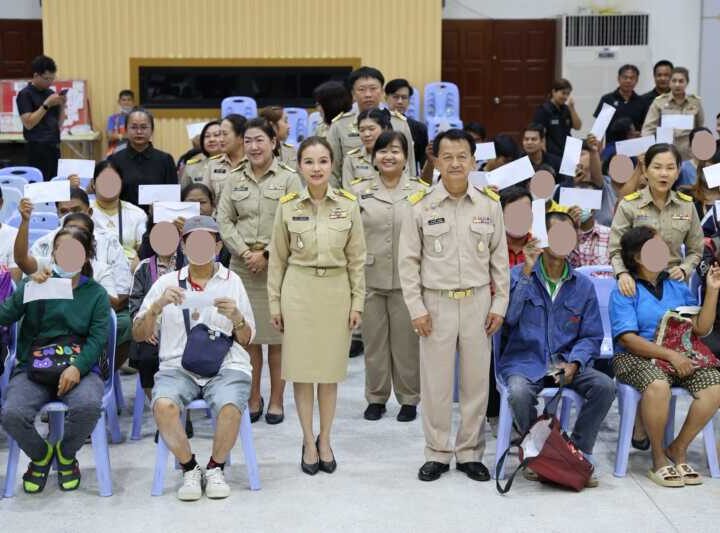 พิษณุโลก อบจ.พิษณุโลก มอบเงิน “สงเคราะห์ผู้ป่วยที่ยากไร้” เป็นค่าเดินทางไปรักษาพยาบาล เพื่อบรรเทาปัญหาความเดือดร้อนให้ประชาชน