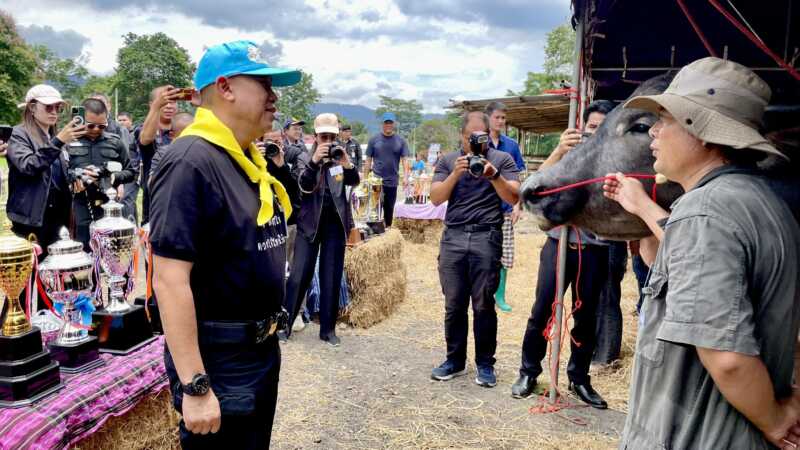 นครนายก – แม่ทัพภาคที่ 1 ลงพื้นที่ติดตามโครงการบูรณาการความมั่นคงเฉลิมพระเกียรติฯ ขับเคลื่อนเศรษฐกิจพอเพียงสู่ชุมชน