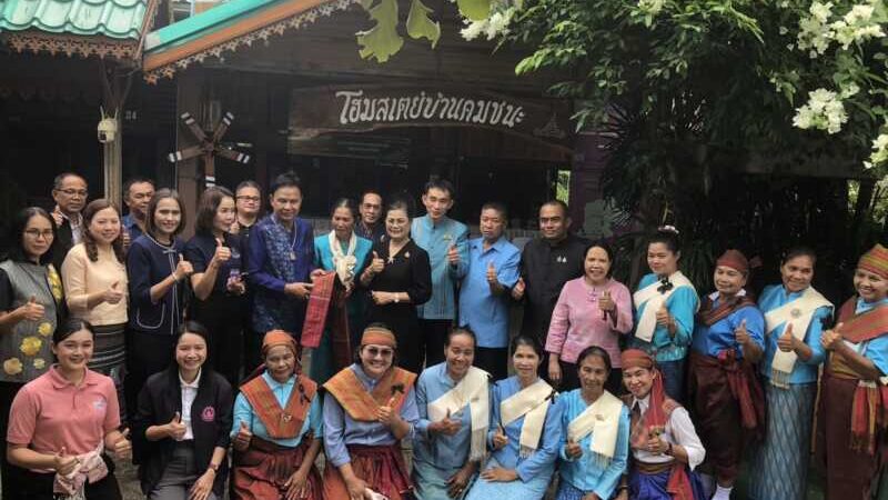 รอง ผวจ.หญิงคนเก่ง ลงพื้นที่ร่วมกิจกรรม “ ผู้บริหารจังหวัดพบสื่อมวลชนและเครือข่ายประชาสัมพันธ์ “ ร่วมขับเคลื่อนการประชาสัมพันธ์ส่งเสริมการท่องเที่ยวจังหวัดร้อยเอ็ด ประจำปี 2569