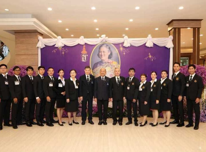 มูลนิธิป่อเต็กตึ๊ง จัดงบฯ กว่า 3.3 ล้านบาท ลงพื้นที่จังหวัดพิจิตร ตอกย้ำปณิธาน “ช่วยชีวิต รักษาชีวิต สร้างชีวิต” อย่างยั่งยืน มอบอาคารติดตั้งระบบผลิตก๊าซทางการแพทย์ พร้อมอุปกรณ์และครุภัณฑ์ หนุนบุคลากรทางการแพทย์ในการดูแลรักษาประชาชนได้อย่างเต็มศักยภาพ พร้อมมอบสิ่งของและค่าพาหนะ ช่วยเหลือผู้รับขาเทียมในโครงการออกหน่วยทำขาเทียมพระราชทานเคลื่อนที่ ครั้งที่ 179