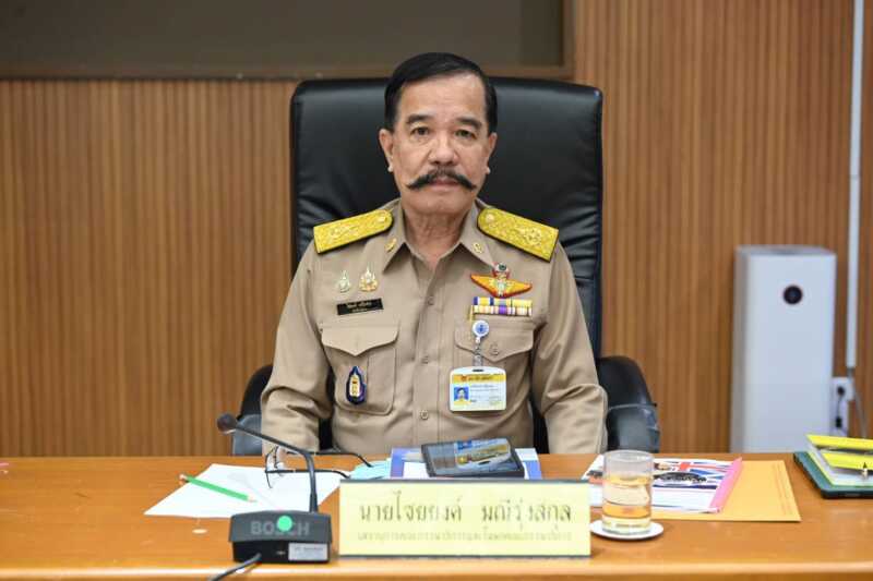 ไชยยงค์ มณีรุ่งสกุลสมาชิกวุฒิสภาสายทหารฯ ถามความรับผิดชอบจาก แม่ทัพภาคที่ 4 ในความล้มเหลวของการป้องกันเหตุร้ายในสามจังหวัดชายแดนภาคใต้