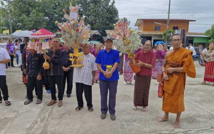 ข่าว โคราชจัดพิธีใหญ่งานเททองหล่อรูปเหมือนท้าวสุรนารี(คุณหญิงโม)วัดหนองซำเพื่อเป็นที่สักการะยึดเหนี่ยวจิตใจของชาวโคราช
