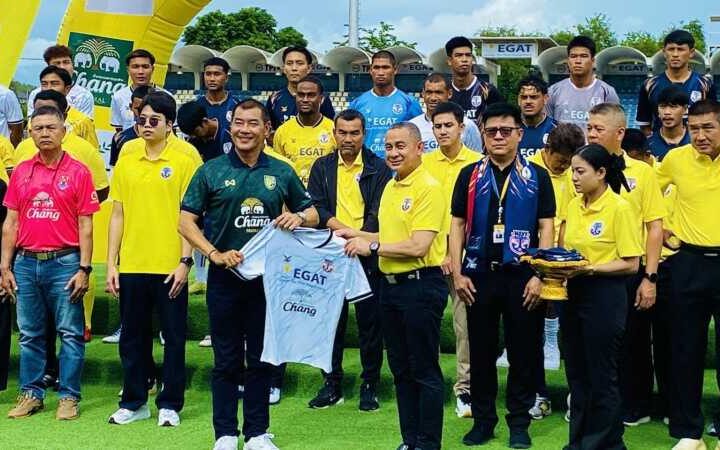 ราชนาวีเปิดตัวนักเตะสู้ศึกไทยลีก 3 ตั้งเป้าเลื่อนชั้นสู่ไทยลีก 2