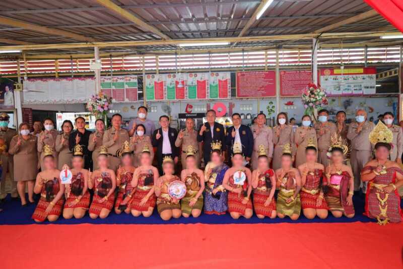 โฆษกกระทรวงแรงงานลงพื้นที่เรือนจำร้อยเอ็ด ติดตามโครงการฝึกอาชีพผู้ต้องขัง ชูทักษะสร้างงาน สร้างรายได้ ก่อนคืนสู่สังคม