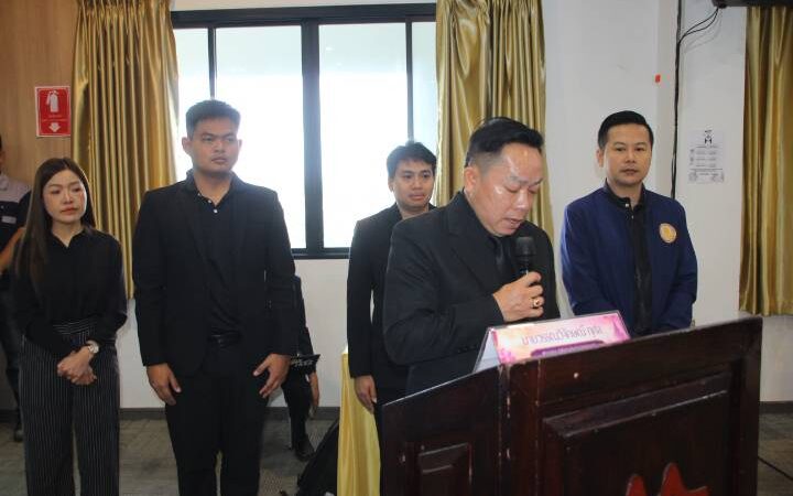 สกร.ร้อยเอ็ดเดินหน้าสู่ “สำนักงานดิจิทัล” อบรม e-Office ยกระดับงานราชการ ลดกระดาษ เตรียมใช้เต็มรูปแบบ 1 ก.ย.นี้